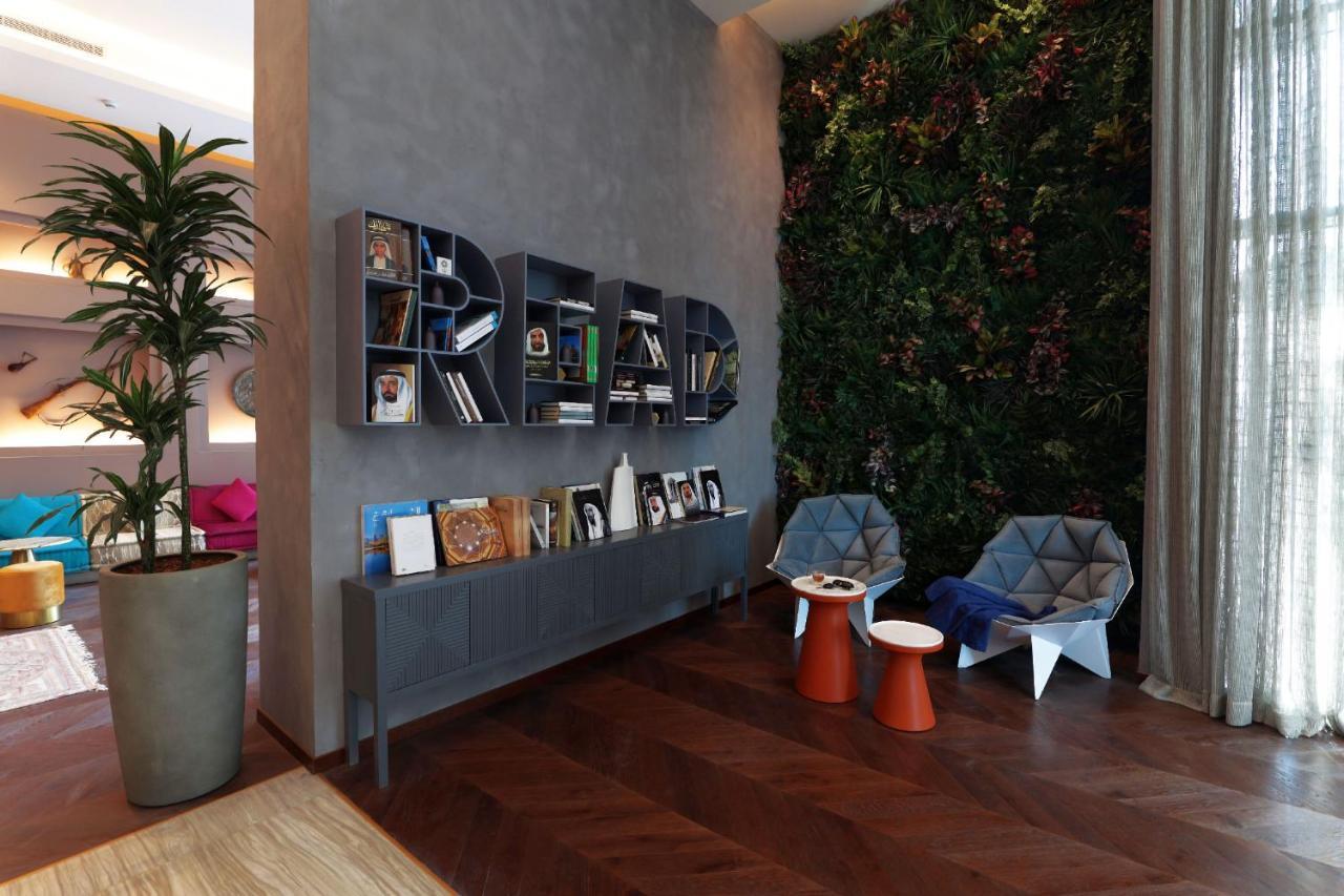 Pullman Sharjah Hotel Екстериор снимка Living wall in a private home