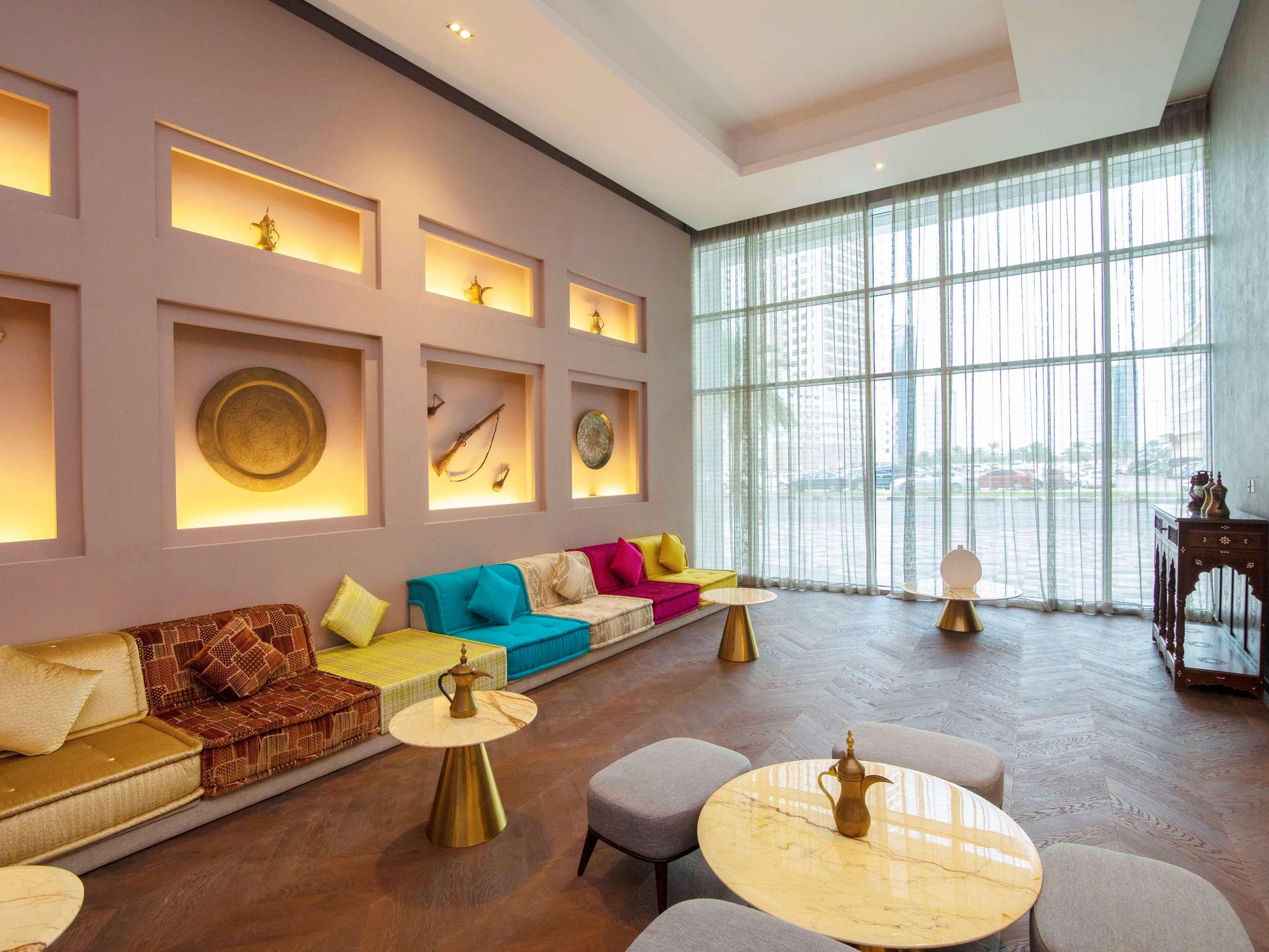 Pullman Sharjah Hotel Екстериор снимка The lounge at the airport